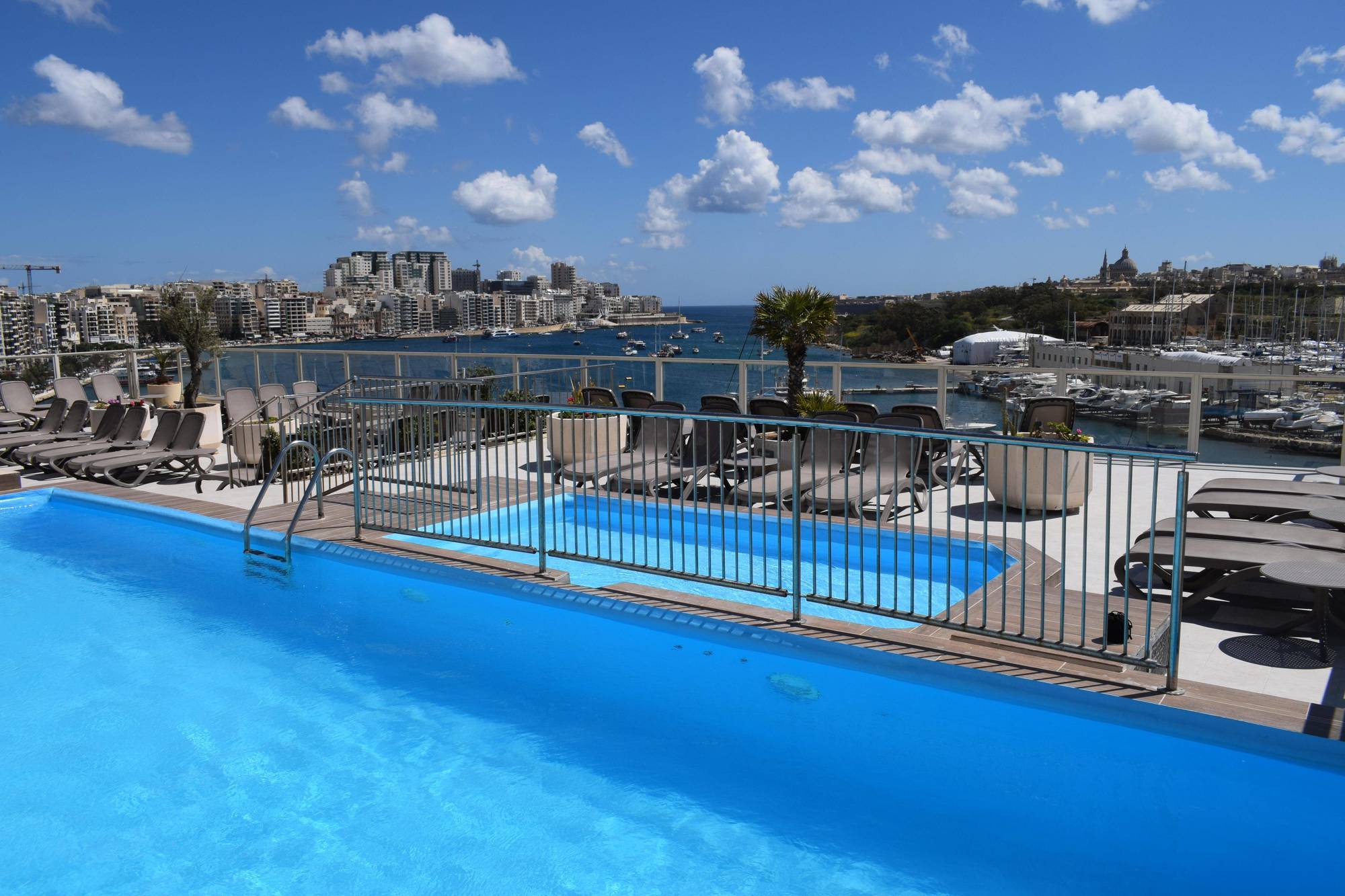 Bayview By St Hotel Gzira